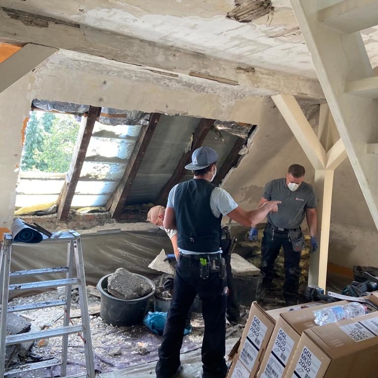 25A69BBB-91A8-40A8-8478-E23394101A9F