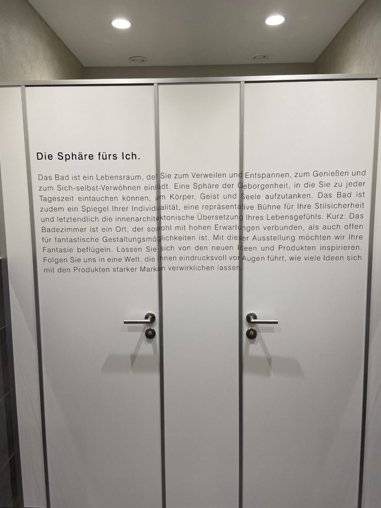 Badambiente Ausstellung Elspermann in Bochum