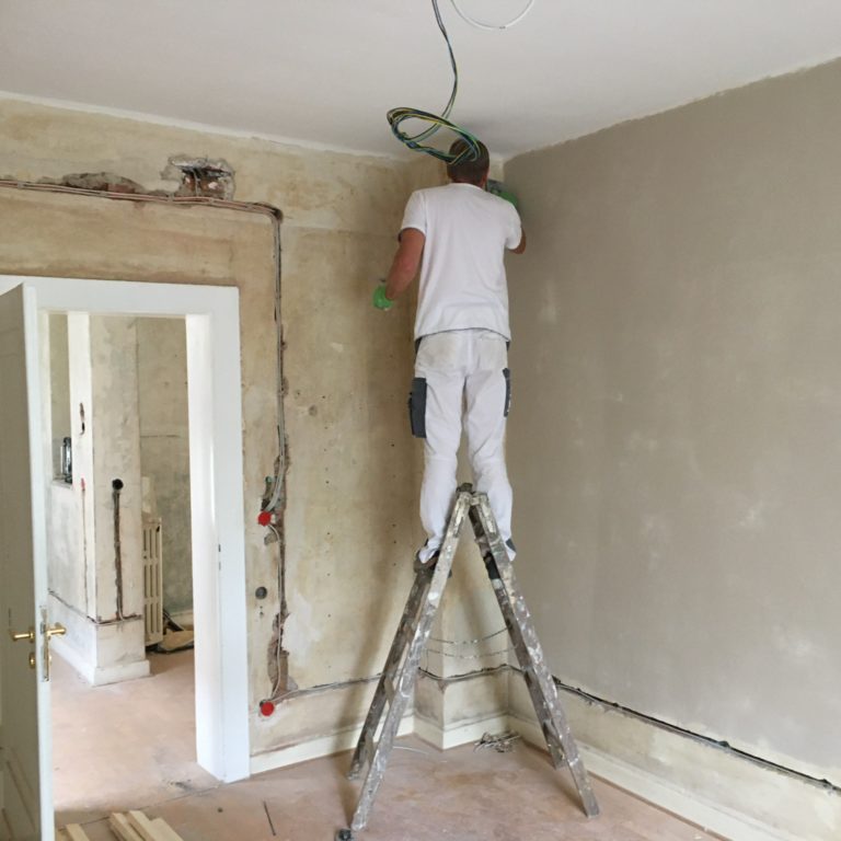 FF6A9F40-A17C-4FDE-B264-E6705E8897FB