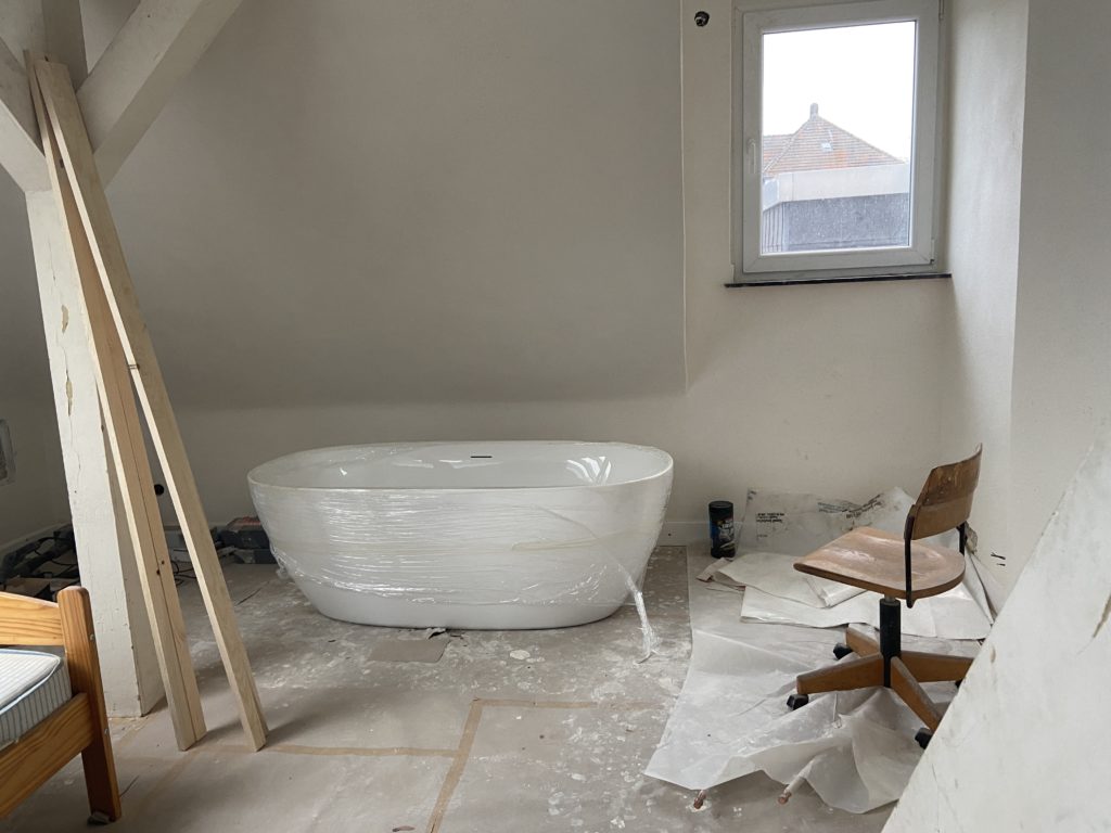 Freistehende Badewanne vom Megabad