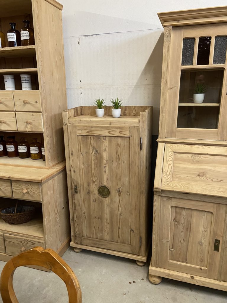 Mein antiker Speckschrank
