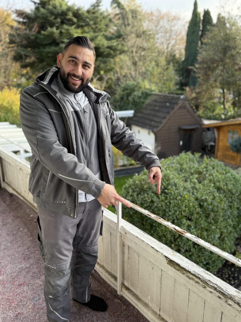 Arash Rostami hat seine eigene Handwerker Firma gegründet Bamino Service GmbH